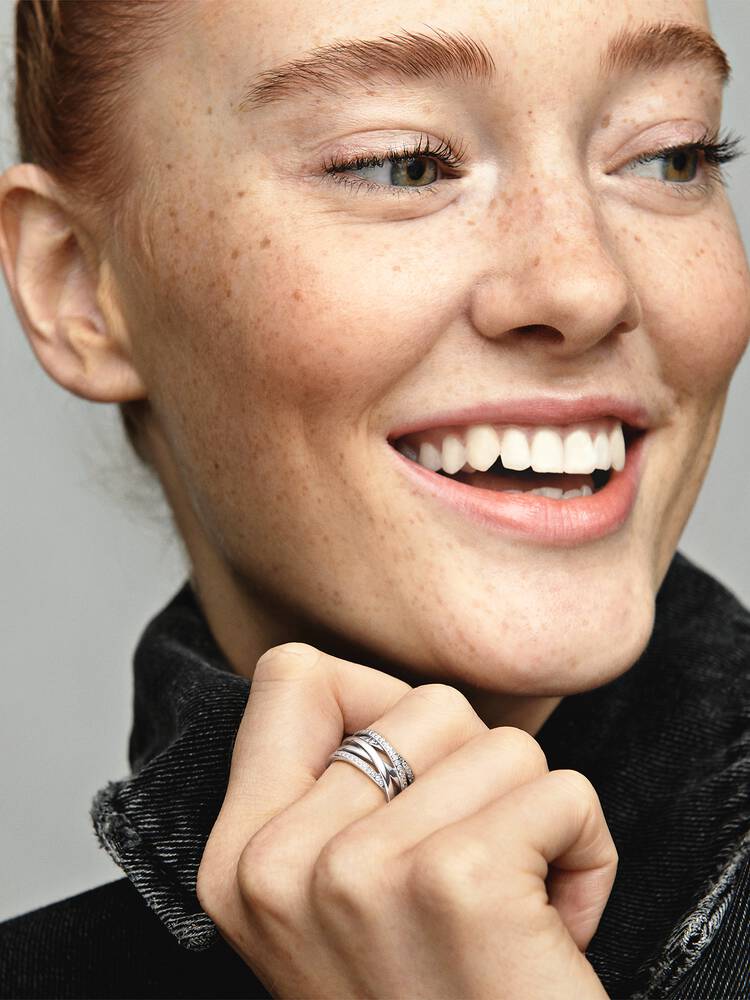 Sparkling & Polished Lines Ring