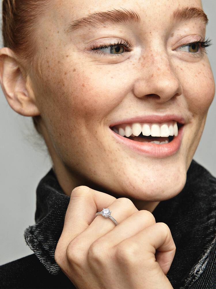 Clear Sparkling Crown Solitaire Ring